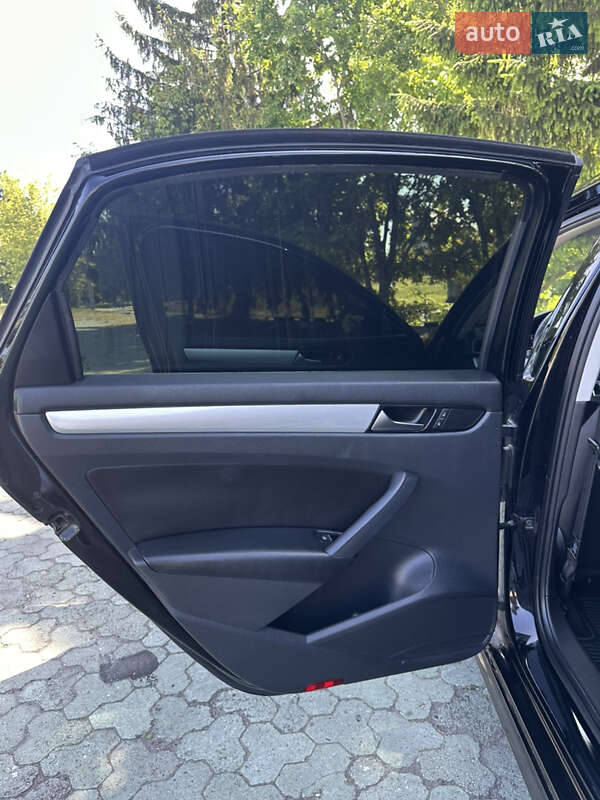 Седан Volkswagen Passat 2013 в Дубні