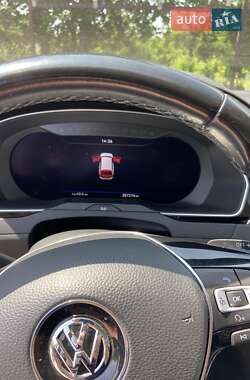 Универсал Volkswagen Passat 2017 в Могилев-Подольске