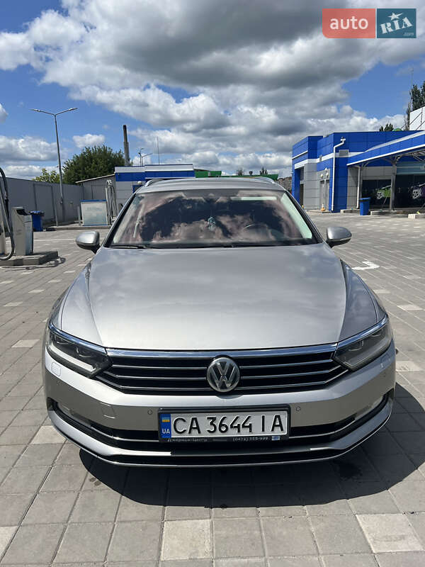 Універсал Volkswagen Passat 2015 в Черкасах