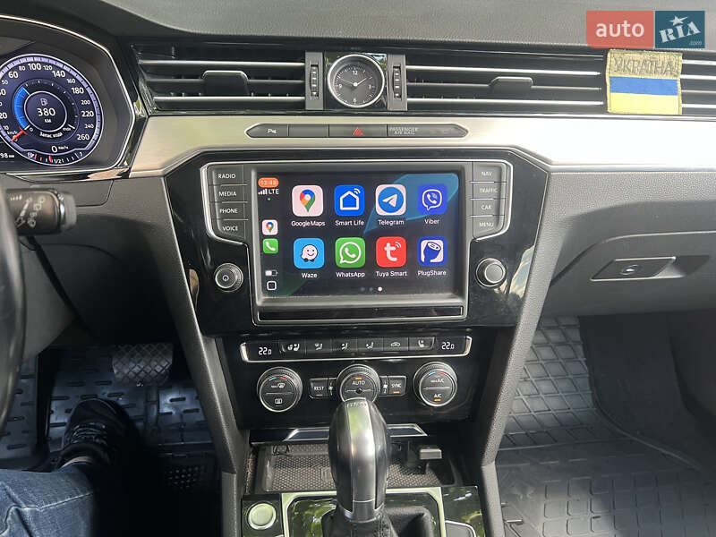 Універсал Volkswagen Passat 2015 в Черкасах