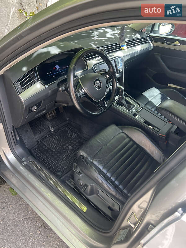 Універсал Volkswagen Passat 2015 в Черкасах