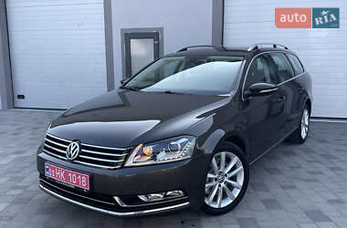 Универсал Volkswagen Passat 2012 в Дрогобыче