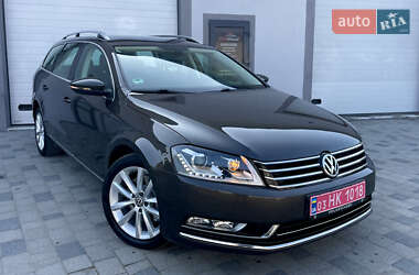 Універсал Volkswagen Passat 2012 в 
