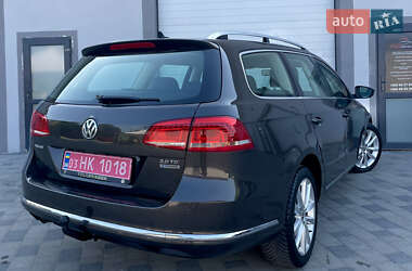 Універсал Volkswagen Passat 2012 в 