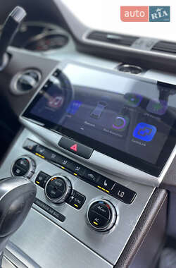 Універсал Volkswagen Passat 2012 в 