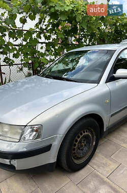 Седан Volkswagen Passat 1999 в Бучі