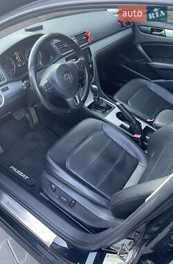 Седан Volkswagen Passat 2013 в 