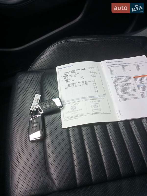 Универсал Volkswagen Passat 2015 в Хмельницком