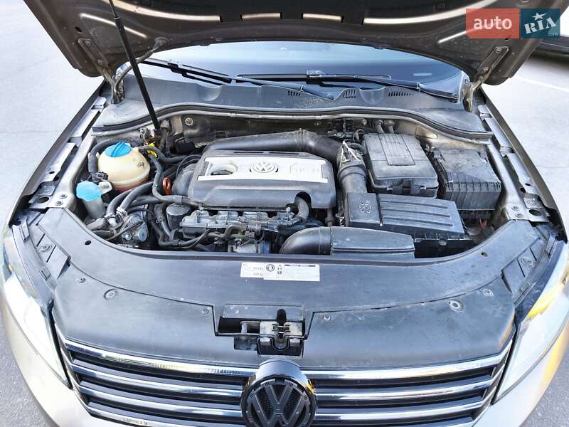 Седан Volkswagen Passat 2011 в Вінниці