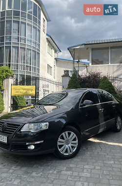 Седан Volkswagen Passat 2006 в Новом Роздоле