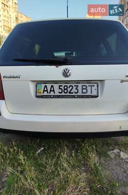 Универсал Volkswagen Passat 2001 в Киеве