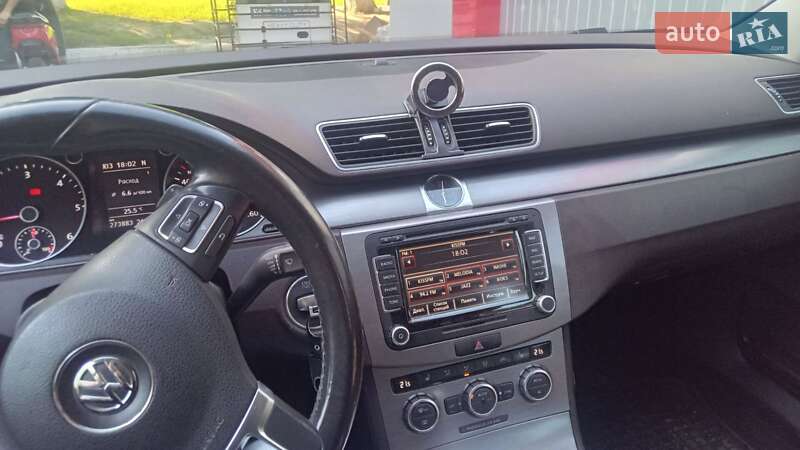 Універсал Volkswagen Passat 2012 в Борисполі
