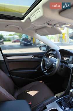 Седан Volkswagen Passat 2020 в Киеве