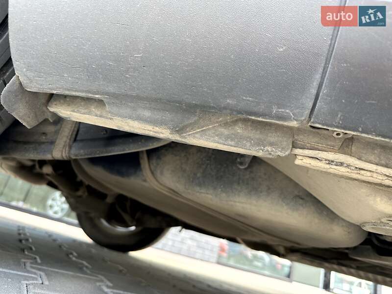 Седан Volkswagen Passat 2006 в Ивано-Франковске фото 77 Седан Volkswagen Passat 2006 в Ивано-Франковске