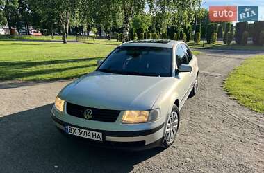 Седан Volkswagen Passat 1999 в Хмельницком