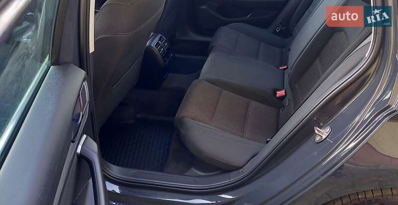 Універсал Volkswagen Passat 2017 в Новому Розділі