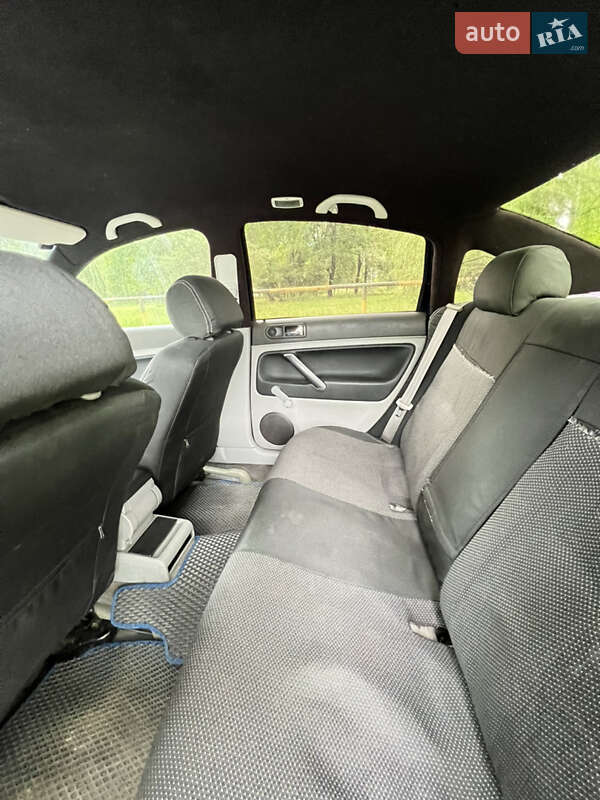 Седан Volkswagen Passat 2000 в Рівному