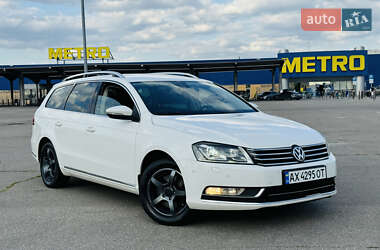 Универсал Volkswagen Passat 2011 в Харькове
