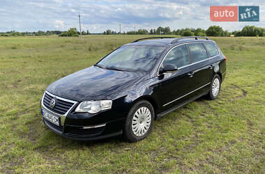 Универсал Volkswagen Passat 2010 в Камне-Каширском