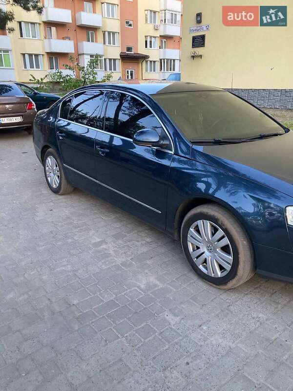 Седан Volkswagen Passat 2007 в Вышгороде