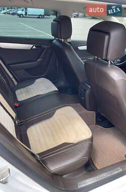 Універсал Volkswagen Passat 2011 в 