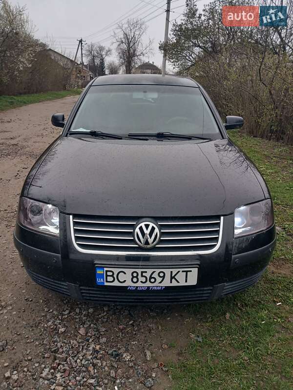 Седан Volkswagen Passat 2001 в Львове