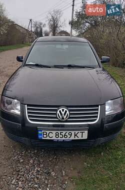 Седан Volkswagen Passat 2001 в 