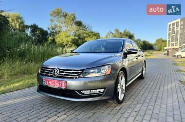 Седан Volkswagen Passat 2014 в Рівному
