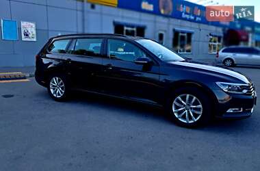 Универсал Volkswagen Passat 2018 в Запорожье
