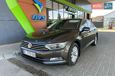 Седан Volkswagen Passat 2018 в Полтаве