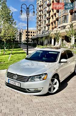 Седан Volkswagen Passat 2013 в Софиевской Борщаговке