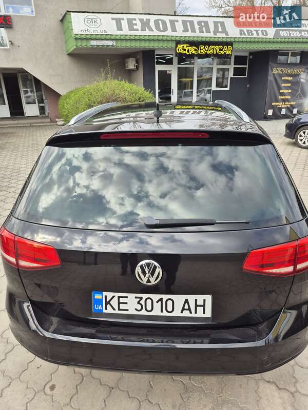 Універсал Volkswagen Passat 2015 в Дніпрі
