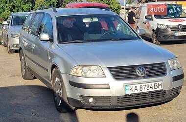 Універсал Volkswagen Passat 2001 в Києві