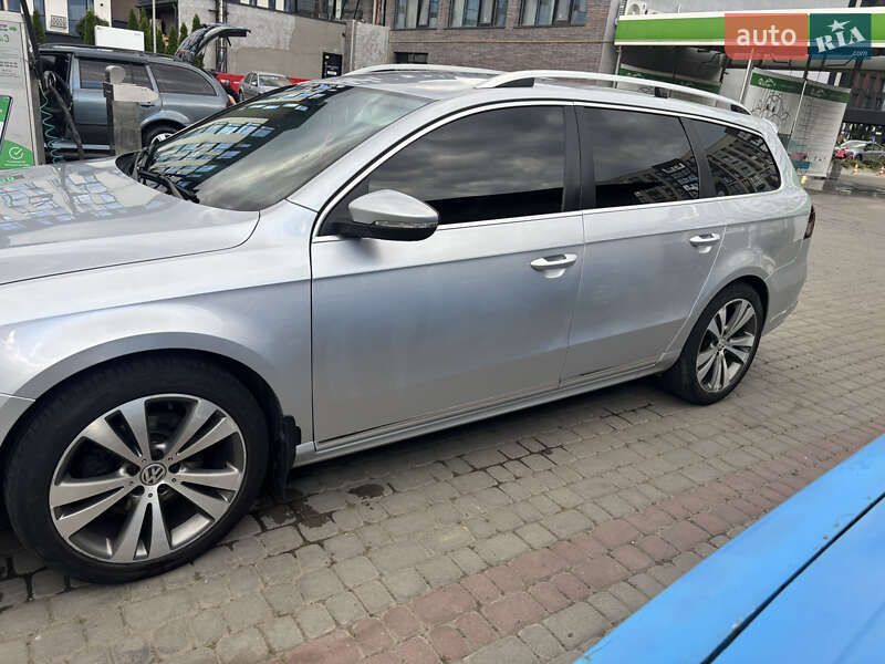 Універсал Volkswagen Passat 2013 в Івано-Франківську