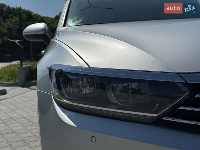 Универсал Volkswagen Passat 2018 в Дубно фото 15 Универсал Volkswagen Passat 2018 в Дубно