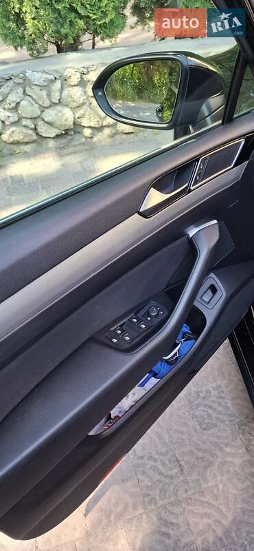 Универсал Volkswagen Passat 2016 в Тернополе