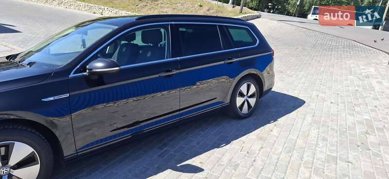 Универсал Volkswagen Passat 2016 в Тернополе