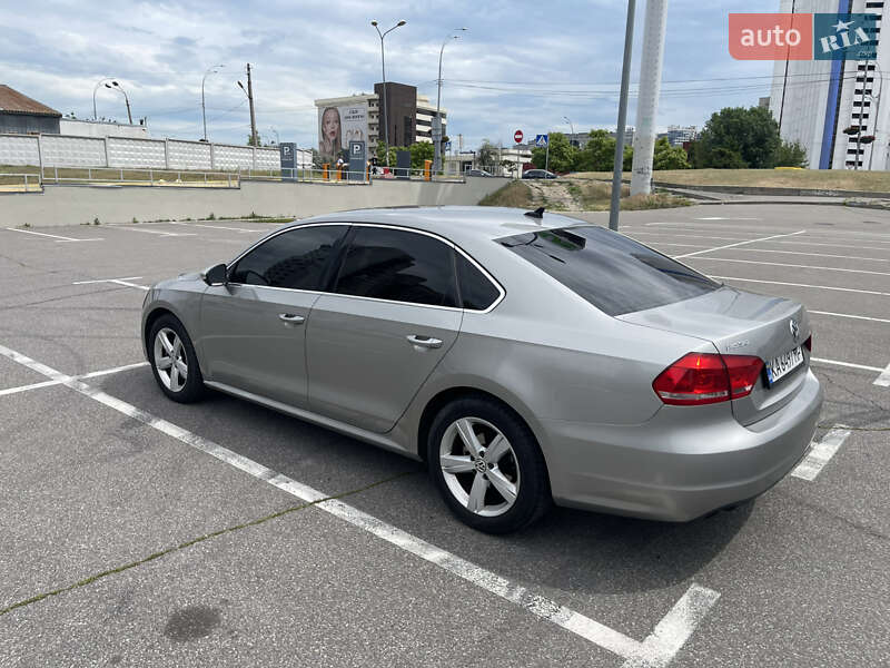 Седан Volkswagen Passat 2013 в Києві