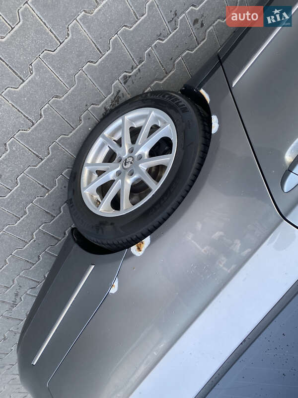 Универсал Volkswagen Passat 2006 в Житомире