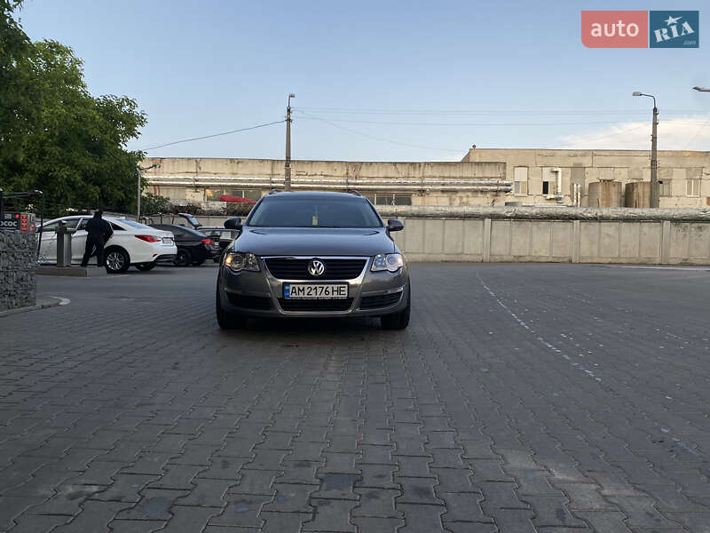 Универсал Volkswagen Passat 2006 в Житомире