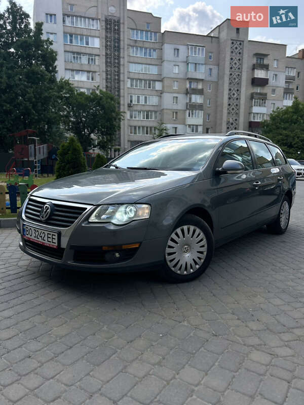 Універсал Volkswagen Passat 2005 в Тернополі