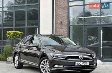 Седан Volkswagen Passat 2017 в Тернополе