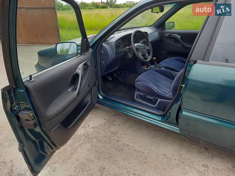 Универсал Volkswagen Passat 1996 в Мурованых Куриловцах