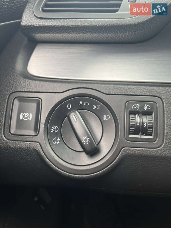 Седан Volkswagen Passat 2008 в Києві