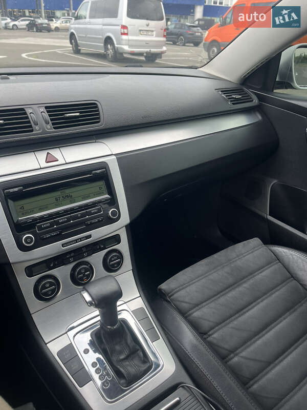 Седан Volkswagen Passat 2008 в Києві