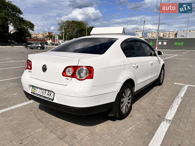 Седан Volkswagen Passat 2010 в Одессе