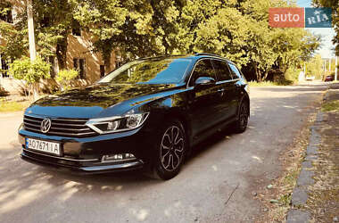 Універсал Volkswagen Passat 2016 в Ужгороді