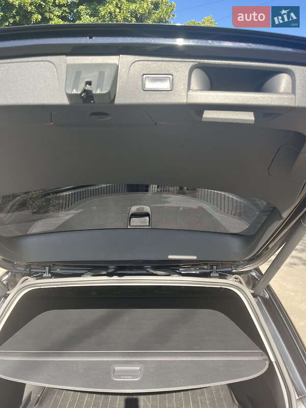 Универсал Volkswagen Passat 2016 в Ужгороде