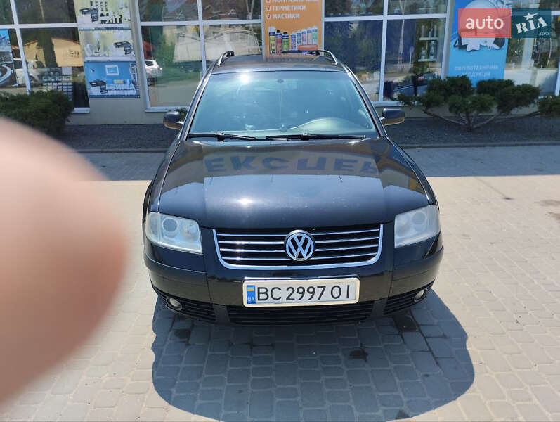 Универсал Volkswagen Passat 2002 в Самборе