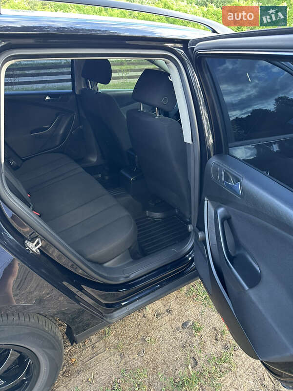 Универсал Volkswagen Passat 2005 в Полтаве